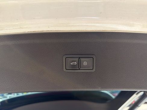 Used 2018 Audi Q5 2.0T Premium Plus w/ Premium Plus Package AWD/4WD image 34