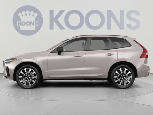 Used 2023 Volvo XC60 B5 Plus w/ Climate Package AWD/4WD image 2