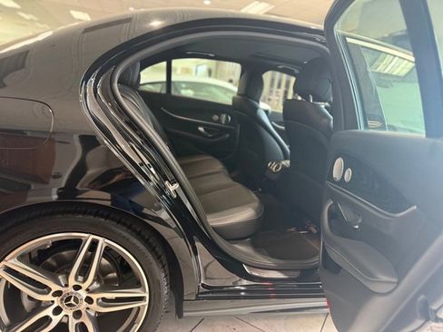 Used 2019 Mercedes-Benz E 300 Sedan image 9
