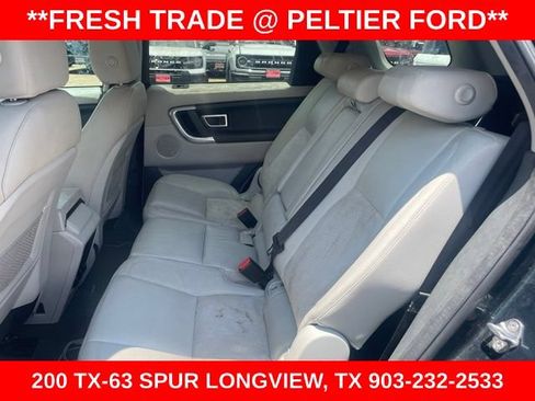 Used 2017 Land Rover Discovery Sport SE AWD/4WD image 14
