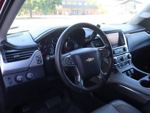 Used 2017 Chevrolet Suburban LT AWD/4WD image 15