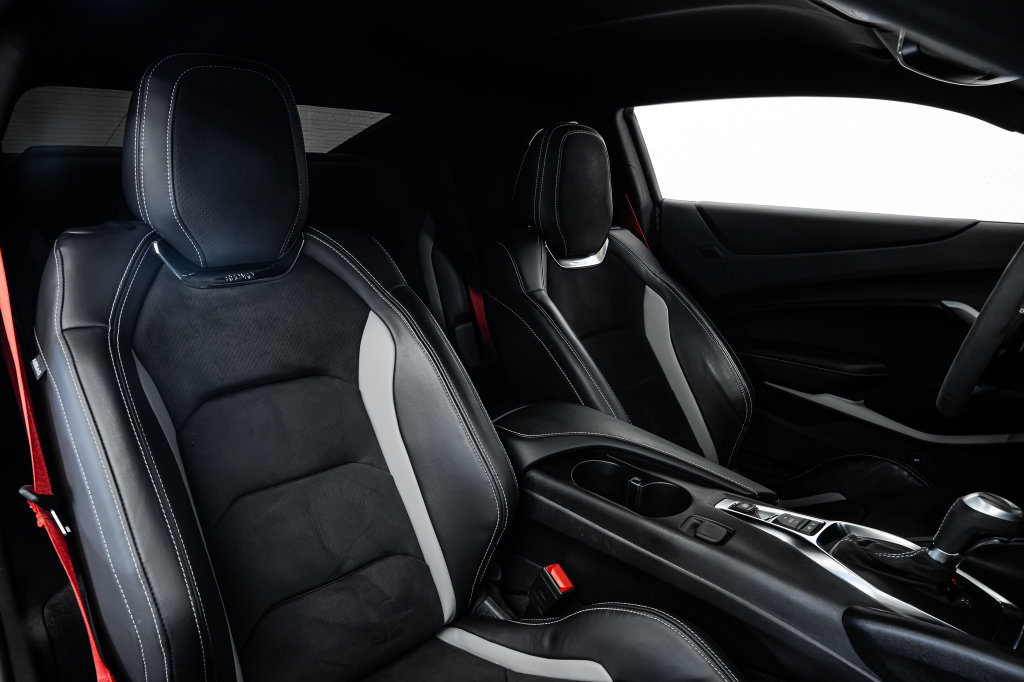 Used 2022 Chevrolet Camaro SS RWD image 33