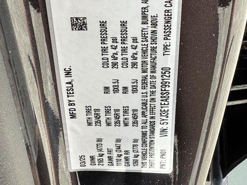 Used 2025 Tesla Model 3 Long Range RWD image 34