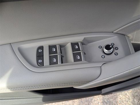 Used 2021 Audi Q5 2.0T Premium Plus w/ Premium Plus Package image 21