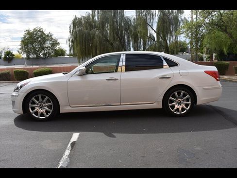 Used 2013 Hyundai Equus Ultimate image 4