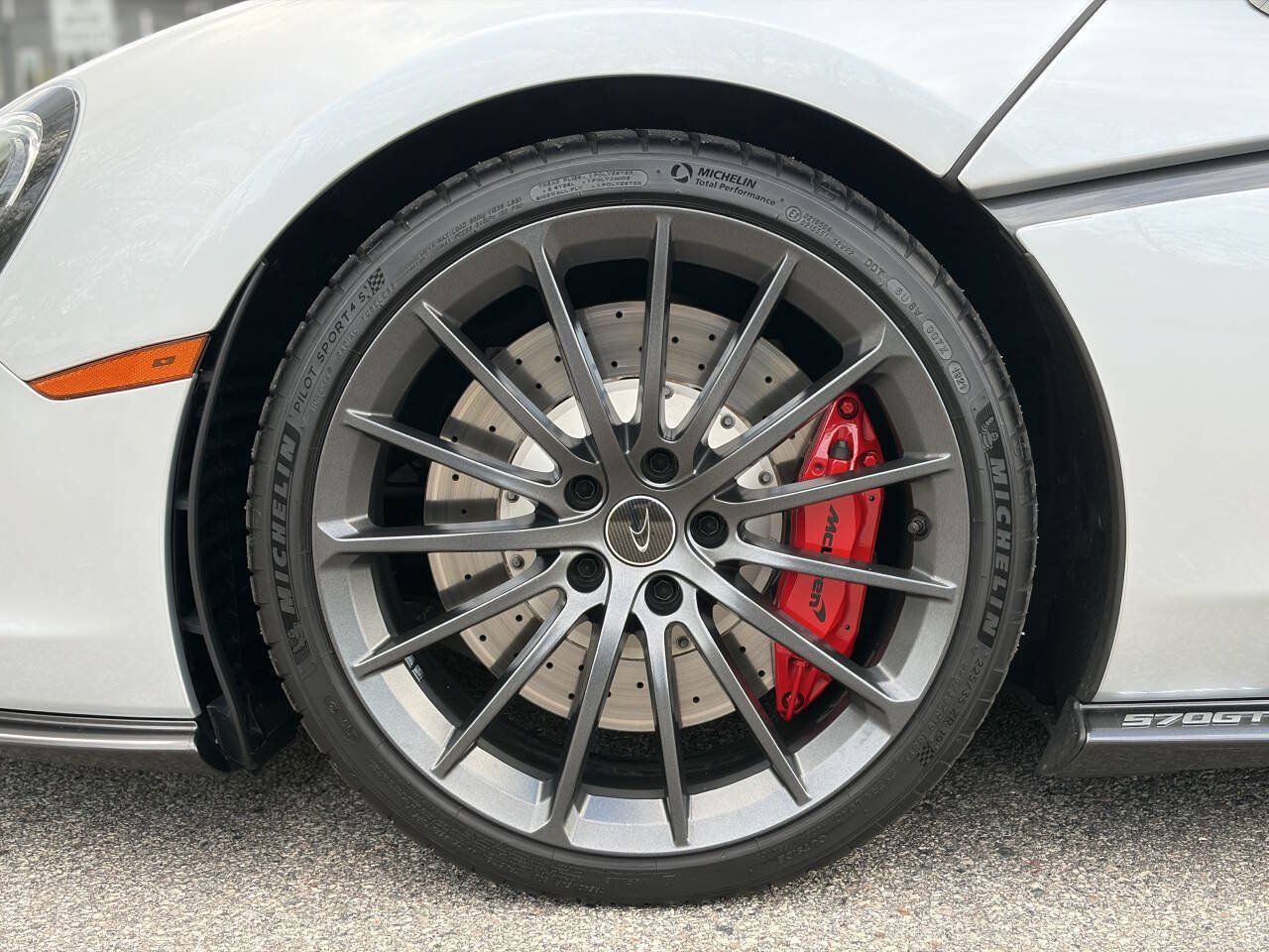 Used 2017 McLaren 570S RWD image 12
