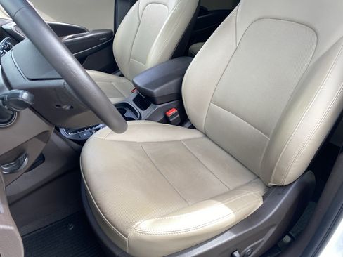 Used 2017 Hyundai Santa Fe Sport w/ 2.0T Ultimate Tech Package 05 FWD image 16