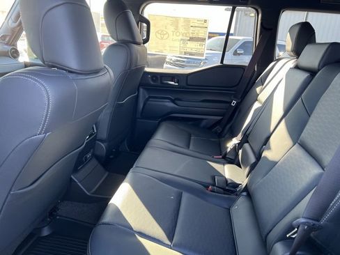 Certified 2025 Toyota Land Cruiser image 31