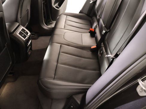 Used 2025 BMW X4 xDrive30i w/ Premium Package image 13