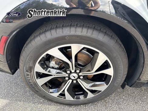 Used 2023 Ford Mustang Mach-E Premium image 17