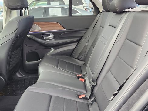 Used 2024 Mercedes-Benz GLE 450 4MATIC image 13