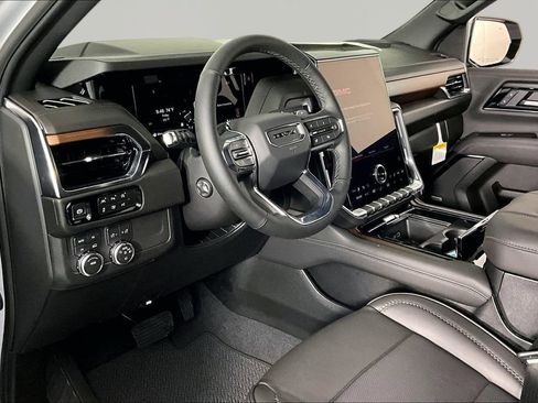 New 2026 GMC Yukon Denali AWD/4WD image 8