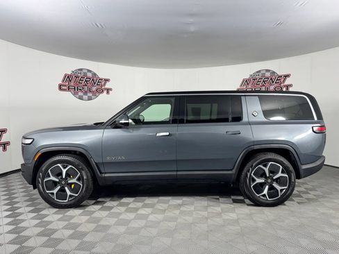 Used 2023 Rivian R1S Adventure AWD/4WD image 4