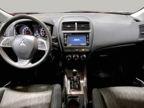Used 2022 Mitsubishi Outlander Sport ES FWD image 16