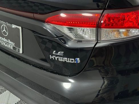 Used 2024 Toyota Corolla LE AWD/4WD image 9