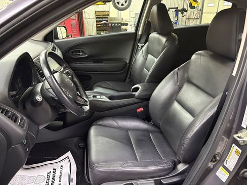 Used 2016 Honda HR-V EX-L image 10