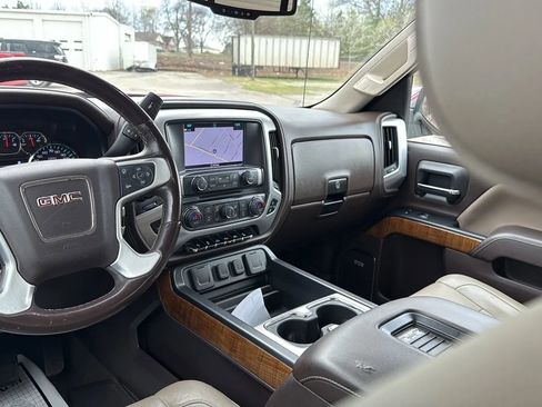 Used 2018 GMC Sierra 1500 SLT image 13