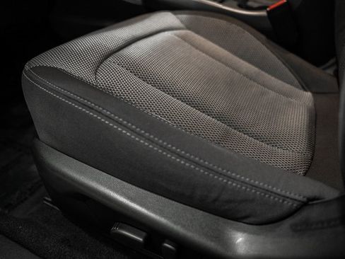 Used 2024 Subaru Crosstrek 2.0i Premium image 35