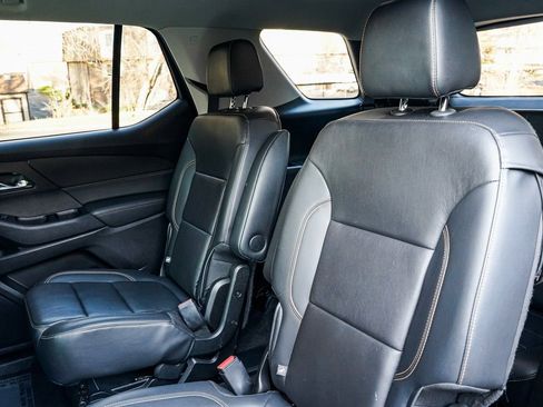 Used 2019 Chevrolet Traverse LT w/ LT Premium Package image 15