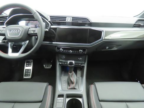 Used 2025 Audi Q3 2.0T Premium Plus w/ Premium Plus Package image 14