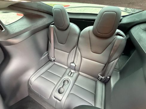 Used 2023 Tesla Model X Plaid image 16
