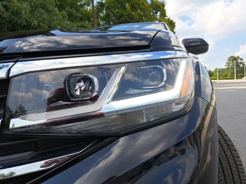 Certified 2023 Volkswagen Atlas SE w/ Panoramic Sunroof Package FWD image 31