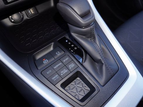 New 2025 Toyota RAV4 XLE image 18