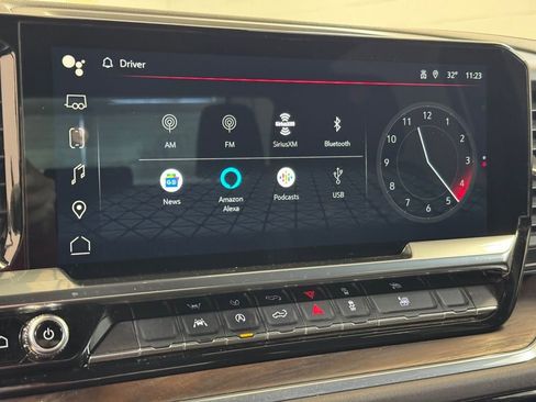 Used 2024 GMC Sierra 1500 SLT image 39