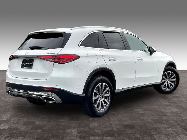 Used 2026 Mercedes-Benz GLC 300 4MATIC image 5