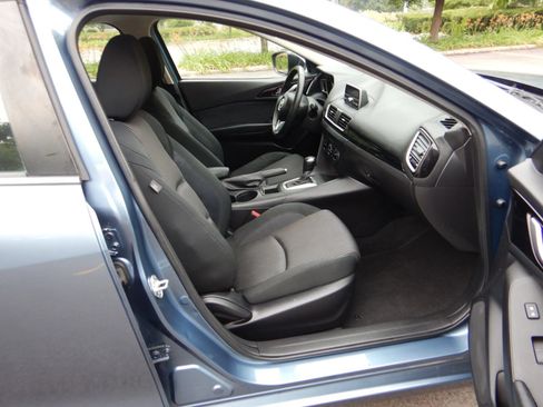 Used 2014 MAZDA MAZDA3 i Touring FWD image 19