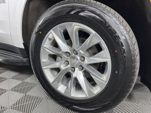 Used 2024 Chevrolet Tahoe Premier RWD image 14