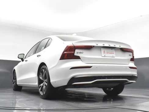 Used 2024 Volvo S60 B5 Core image 24