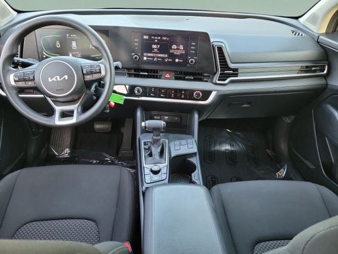 Certified 2024 Kia Sportage LX FWD image 8