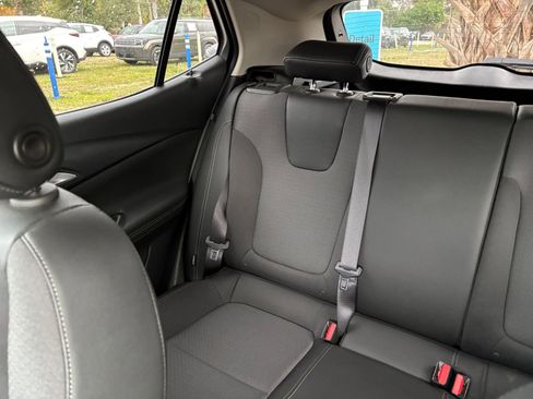Used 2025 Buick Encore GX Preferred image 39