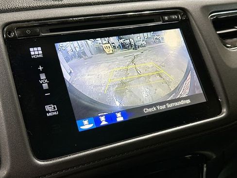 Used 2018 Honda HR-V EX-L image 16