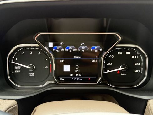 Used 2021 GMC Yukon XL Denali w/ Denali Premium Package RWD image 32