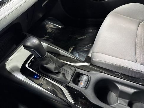 Used 2020 Toyota Corolla SE w/ SE Premium Package image 18