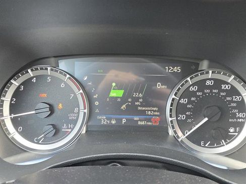 Certified 2025 Toyota Highlander XLE image 21