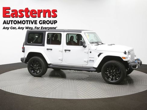 Used 2023 Jeep Wrangler Unlimited Sahara AWD/4WD image 51