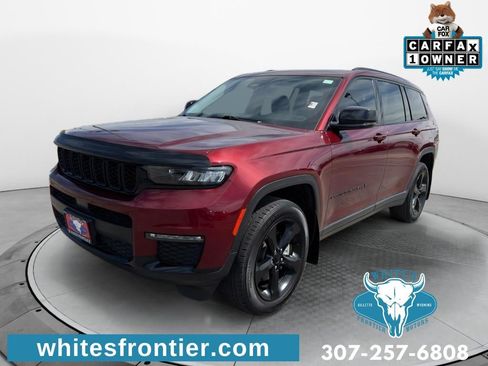 Used 2023 Jeep Grand Cherokee L Limited w/ Black Appearance Package AWD/4WD image 1