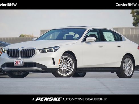 Used 2025 BMW 530i w/ Premium Package image 1