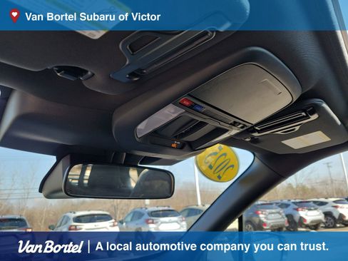 Used 2025 Subaru Forester Premium AWD/4WD image 20
