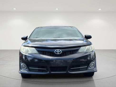 Used 2014 Toyota Camry SE FWD image 7