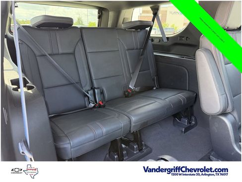 Used 2022 Chevrolet Suburban RST w/ Sport Performance Package AWD/4WD image 32