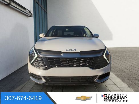 Used 2024 Kia Sportage LX image 2