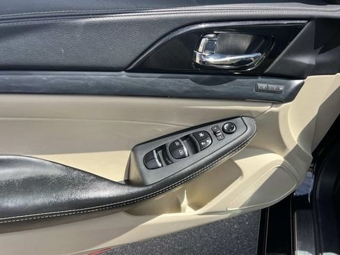 Used 2023 Nissan Maxima Platinum w/ Sport Mat Group FWD image 13