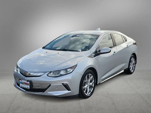 Used 2018 Chevrolet Volt Premier w/ Driver Confidence Package image 4