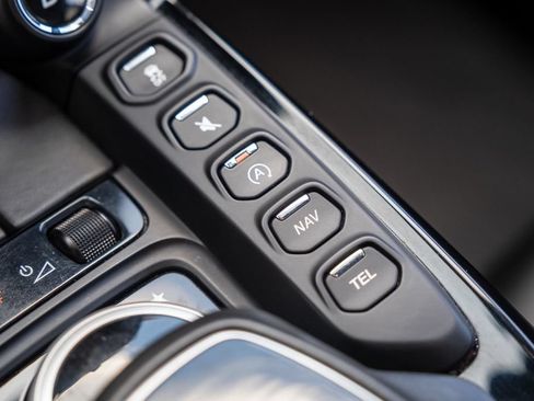 Used 2019 Aston Martin V8 Vantage Coupe RWD image 31