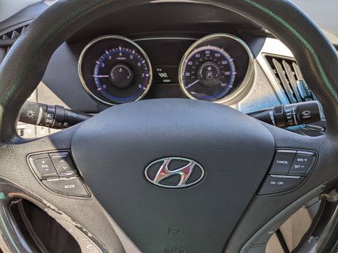Used 2013 Hyundai Sonata GLS w/ Popular Equipment Pkg FWD image 18