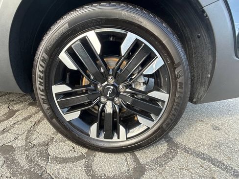 Used 2024 Kia Telluride SX AWD/4WD image 18